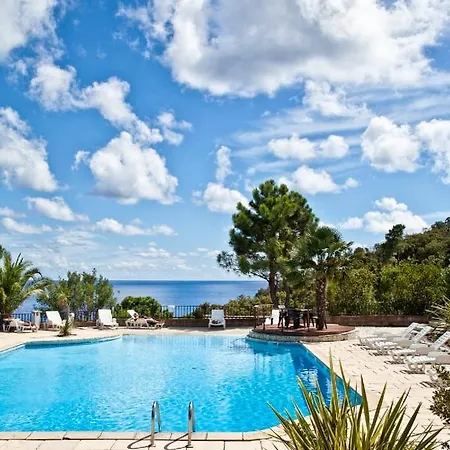 Villa Le Thyreneen *