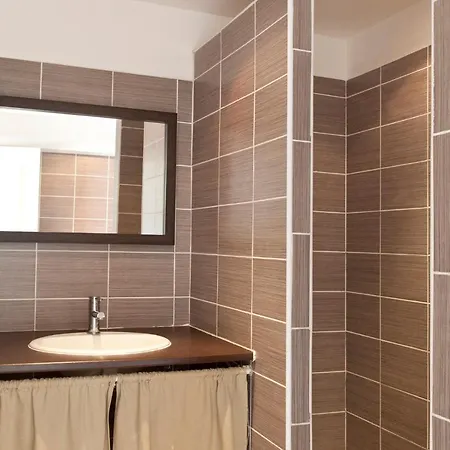 فيلة Le Thyreneen