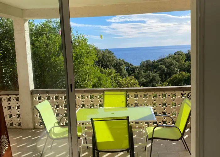 Vila Le Thyreneen
