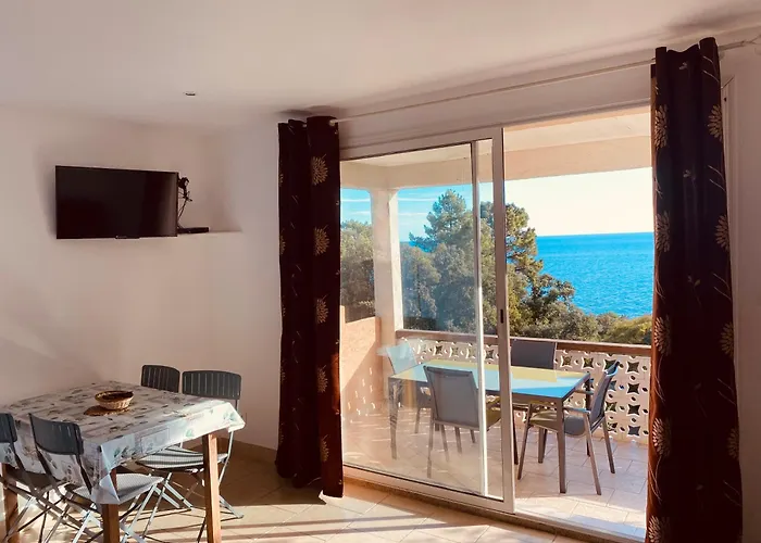 Le Thyreneen Sari-Solenzara