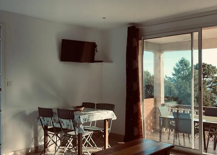 Villa Le Thyreneen *