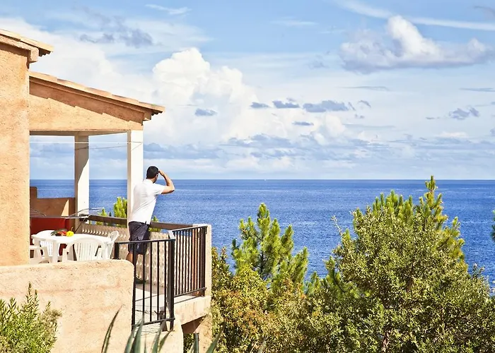 Le Thyreneen Villa *