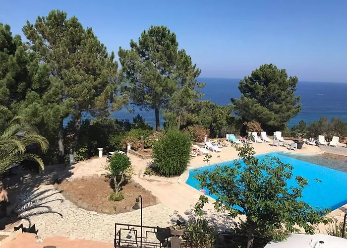 Le Thyreneen Sari-Solenzara