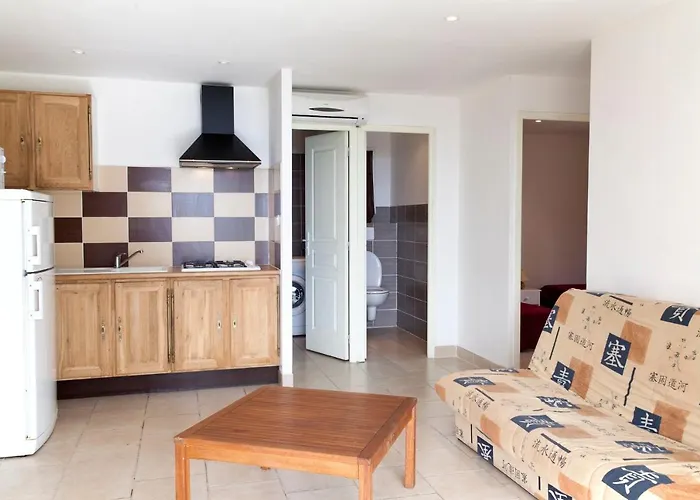 Le Thyreneen Villa *